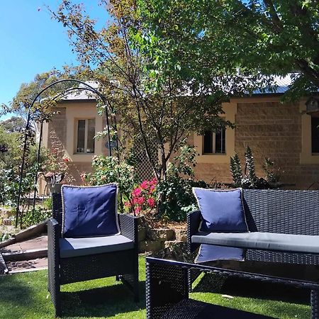 Riesling Trail & Clare Valley Cottages Extérieur photo