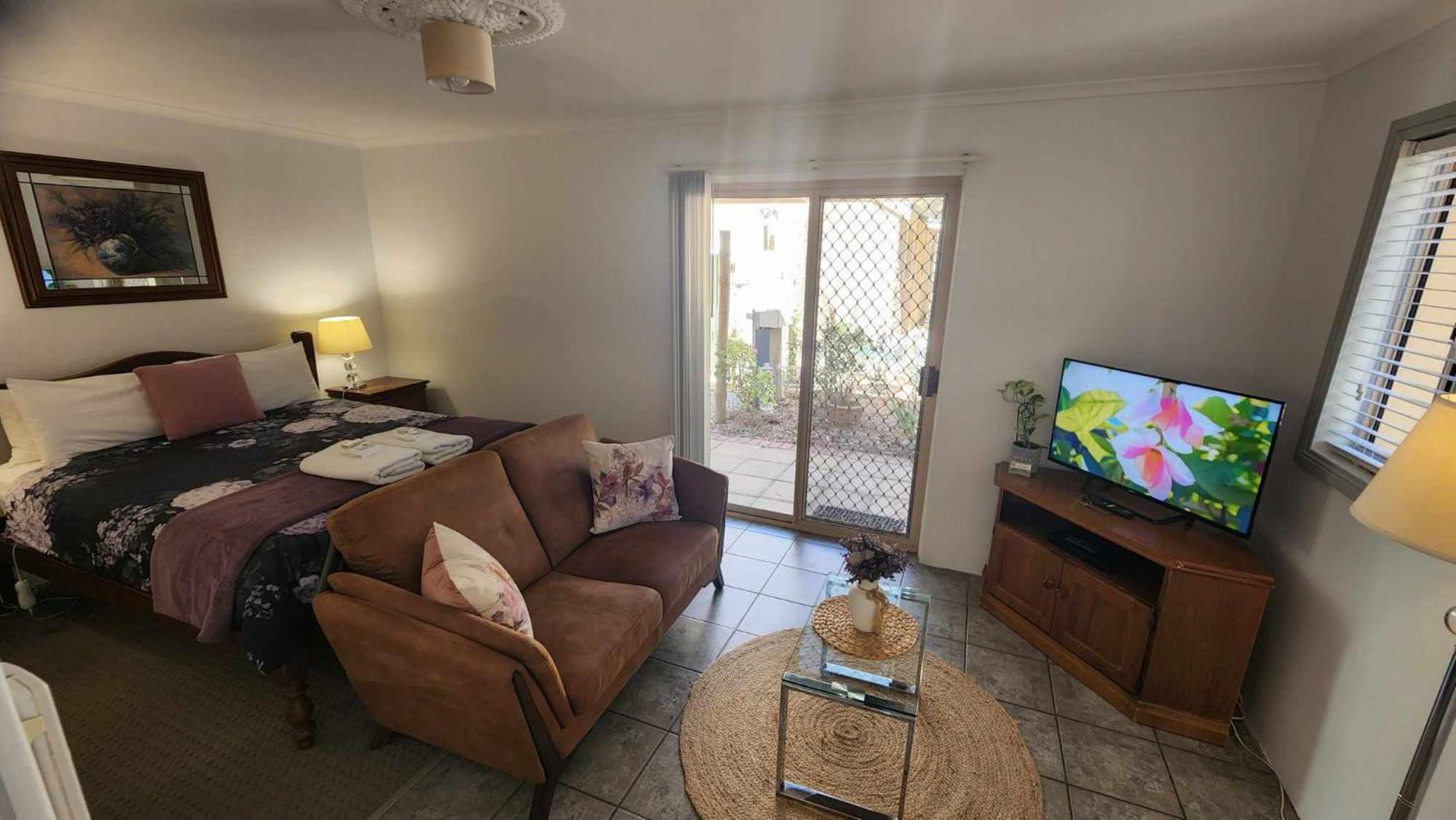 Riesling Trail & Clare Valley Cottages Extérieur photo