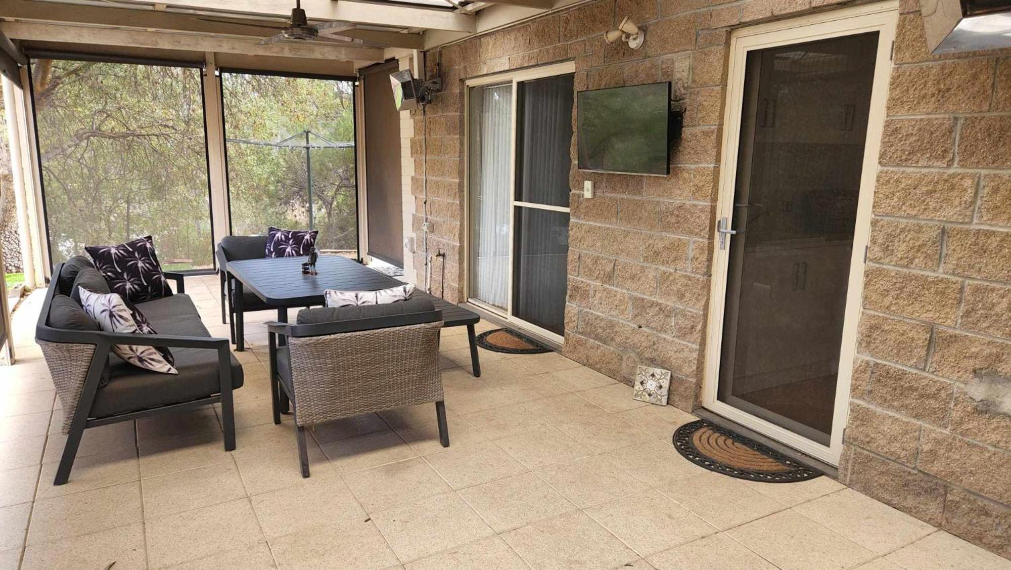 Riesling Trail & Clare Valley Cottages Extérieur photo