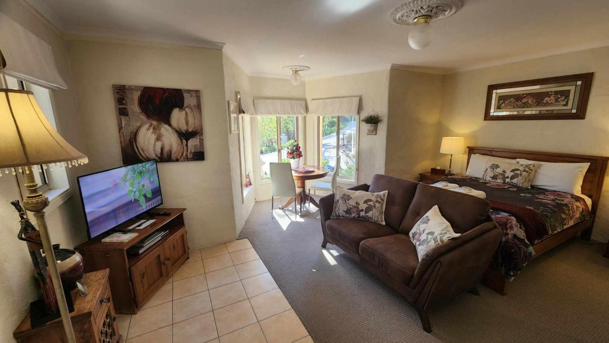 Riesling Trail & Clare Valley Cottages Extérieur photo